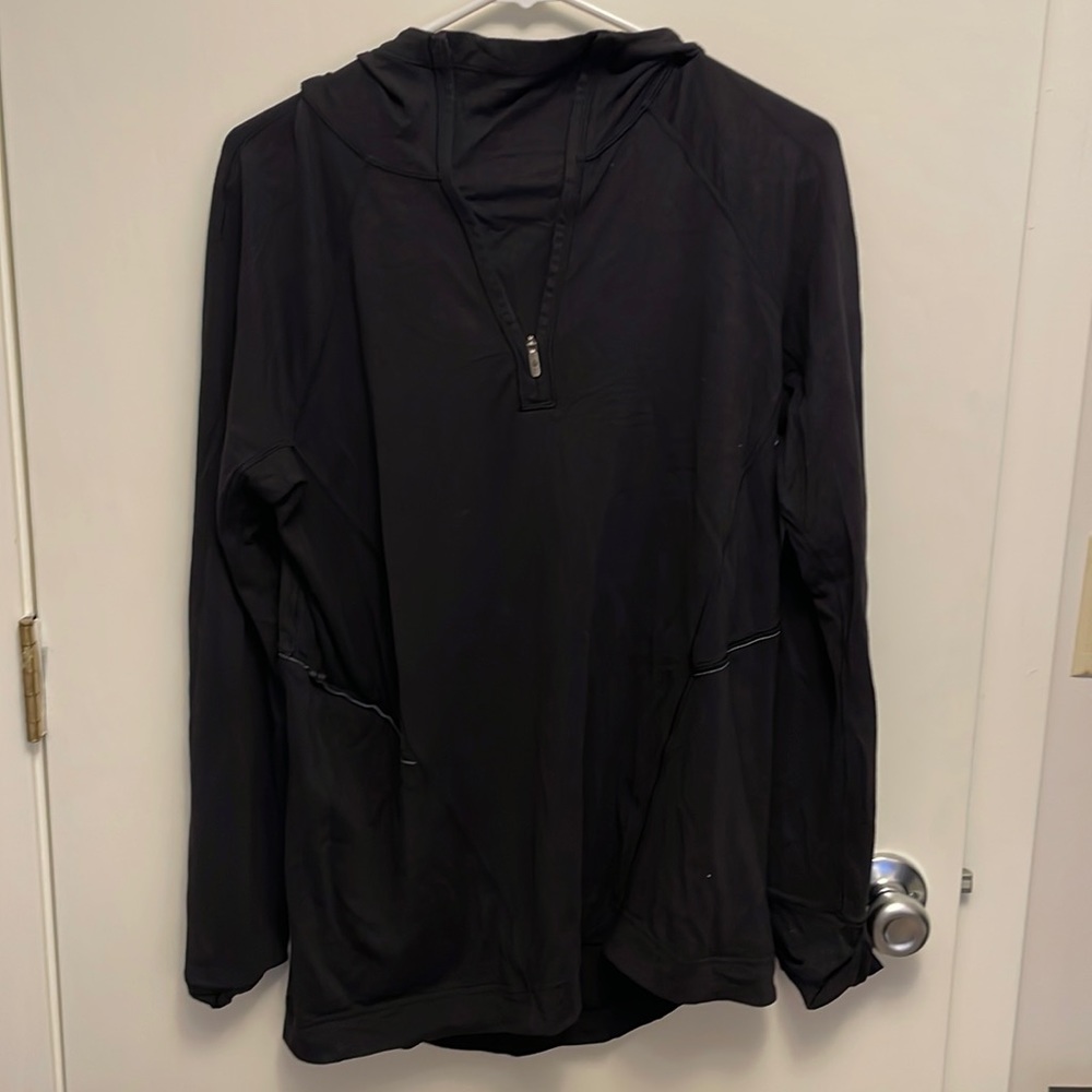 Lululemon Running pull over - size 8